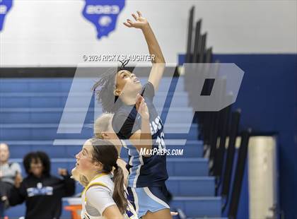 Thumbnail 2 in Belleville East vs Carlyle (Columbia Tip Off Tournament) photogallery.