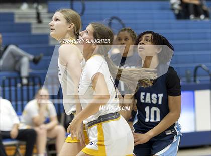 Thumbnail 1 in Belleville East vs Carlyle (Columbia Tip Off Tournament) photogallery.