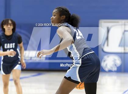 Thumbnail 1 in Belleville East vs Carlyle (Columbia Tip Off Tournament) photogallery.