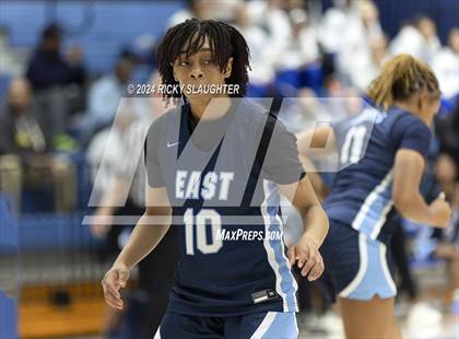 Thumbnail 2 in Belleville East vs Carlyle (Columbia Tip Off Tournament) photogallery.