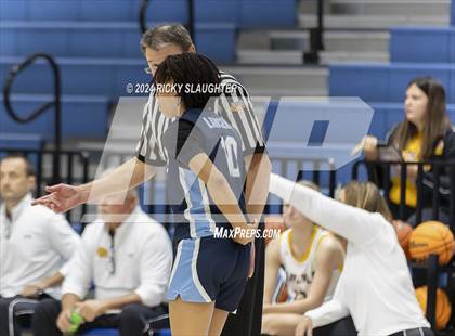 Thumbnail 2 in Belleville East vs Carlyle (Columbia Tip Off Tournament) photogallery.