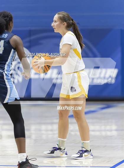 Thumbnail 3 in Belleville East vs Carlyle (Columbia Tip Off Tournament) photogallery.