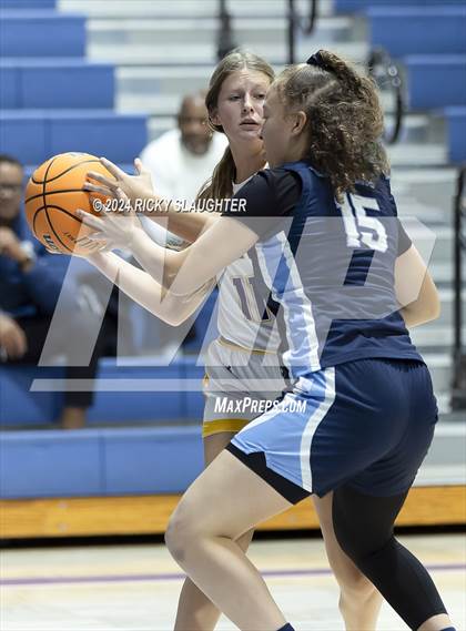 Thumbnail 1 in Belleville East vs Carlyle (Columbia Tip Off Tournament) photogallery.