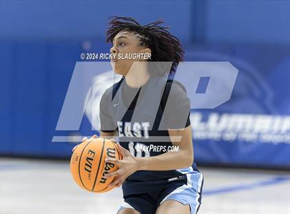 Thumbnail 3 in Belleville East vs Carlyle (Columbia Tip Off Tournament) photogallery.