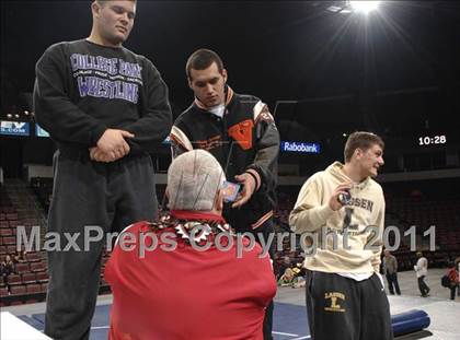 Thumbnail 2 in CIF State Boys Wrestling Championships (Awards) photogallery.