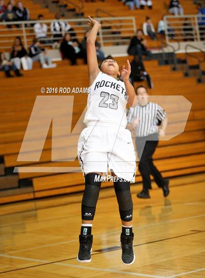 Thumbnail 3 in Grand Island @ Lincoln Northeast photogallery.