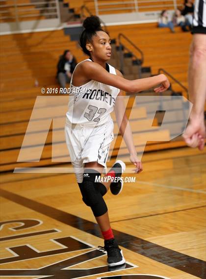 Thumbnail 3 in Grand Island @ Lincoln Northeast photogallery.
