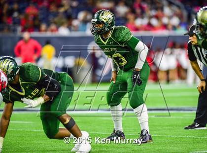 Thumbnail 2 in North Shore vs Cypress Falls (UIL 6A Regional Playoff) photogallery.