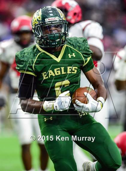 Thumbnail 2 in North Shore vs Cypress Falls (UIL 6A Regional Playoff) photogallery.