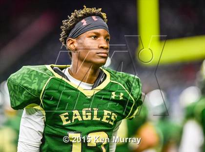 Thumbnail 3 in North Shore vs Cypress Falls (UIL 6A Regional Playoff) photogallery.