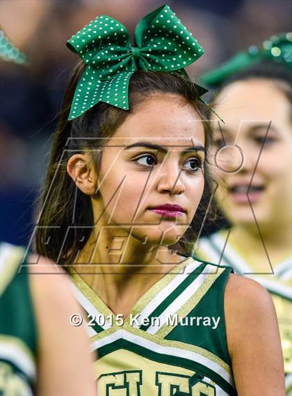 Thumbnail 2 in North Shore vs Cypress Falls (UIL 6A Regional Playoff) photogallery.