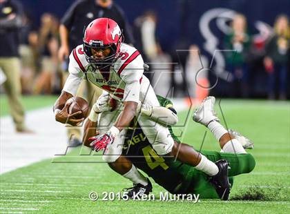 Thumbnail 1 in North Shore vs Cypress Falls (UIL 6A Regional Playoff) photogallery.