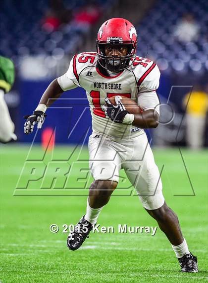 Thumbnail 1 in North Shore vs Cypress Falls (UIL 6A Regional Playoff) photogallery.