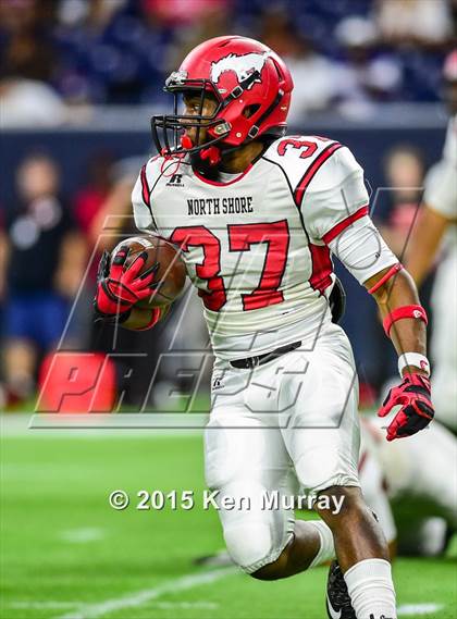 Thumbnail 1 in North Shore vs Cypress Falls (UIL 6A Regional Playoff) photogallery.