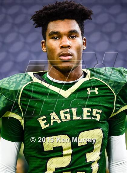 Thumbnail 3 in North Shore vs Cypress Falls (UIL 6A Regional Playoff) photogallery.