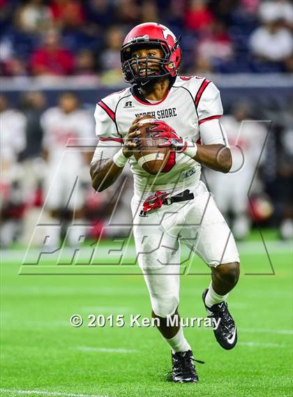Thumbnail 2 in North Shore vs Cypress Falls (UIL 6A Regional Playoff) photogallery.