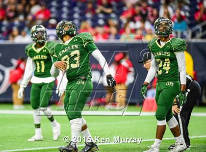 Thumbnail 2 in North Shore vs Cypress Falls (UIL 6A Regional Playoff) photogallery.