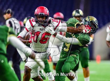 Thumbnail 3 in North Shore vs Cypress Falls (UIL 6A Regional Playoff) photogallery.