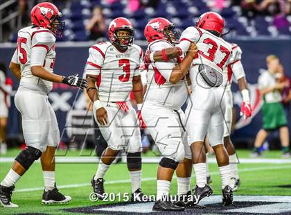 Thumbnail 1 in North Shore vs Cypress Falls (UIL 6A Regional Playoff) photogallery.