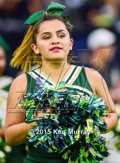 Thumbnail 3 in North Shore vs Cypress Falls (UIL 6A Regional Playoff) photogallery.