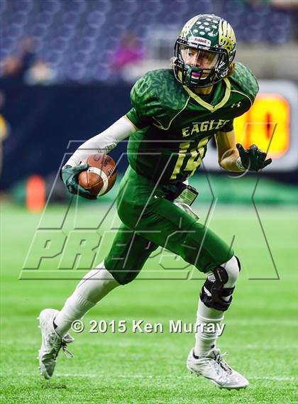 Thumbnail 1 in North Shore vs Cypress Falls (UIL 6A Regional Playoff) photogallery.