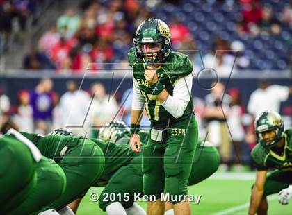 Thumbnail 2 in North Shore vs Cypress Falls (UIL 6A Regional Playoff) photogallery.