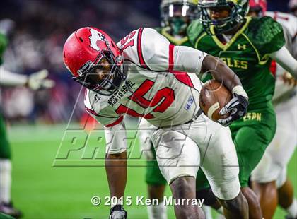 Thumbnail 3 in North Shore vs Cypress Falls (UIL 6A Regional Playoff) photogallery.