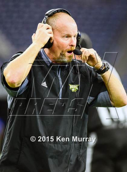Thumbnail 2 in North Shore vs Cypress Falls (UIL 6A Regional Playoff) photogallery.