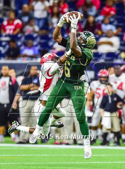 Thumbnail 1 in North Shore vs Cypress Falls (UIL 6A Regional Playoff) photogallery.