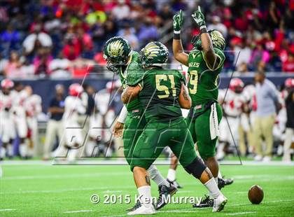 Thumbnail 2 in North Shore vs Cypress Falls (UIL 6A Regional Playoff) photogallery.