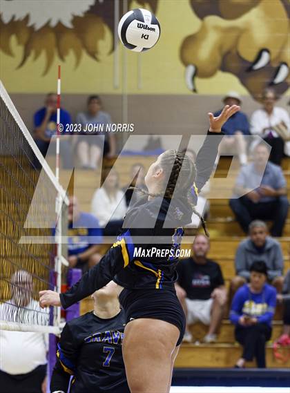 Thumbnail 2 in Fort Wayne Blackhawk Christian @ Leo photogallery.