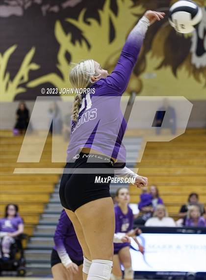 Thumbnail 3 in Fort Wayne Blackhawk Christian @ Leo photogallery.