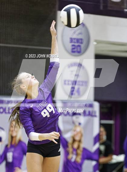 Thumbnail 1 in Fort Wayne Blackhawk Christian @ Leo photogallery.