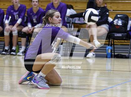 Thumbnail 2 in Fort Wayne Blackhawk Christian @ Leo photogallery.