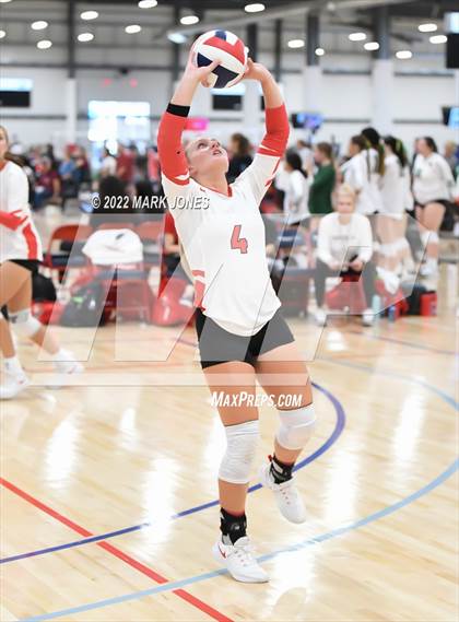 Thumbnail 1 in Imperial vs. Olympian (Nike TOC Southwest) photogallery.