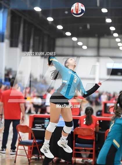 Thumbnail 3 in Imperial vs. Olympian (Nike TOC Southwest) photogallery.