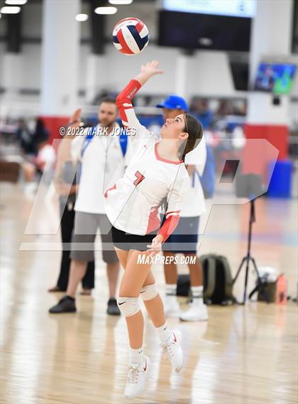 Thumbnail 2 in Imperial vs. Olympian (Nike TOC Southwest) photogallery.
