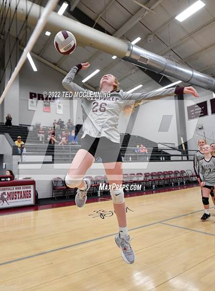 Thumbnail 3 in Clinton @ Perryville photogallery.