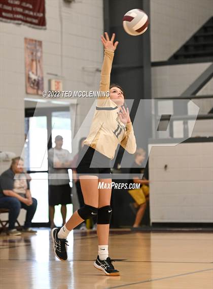Thumbnail 2 in Clinton @ Perryville photogallery.