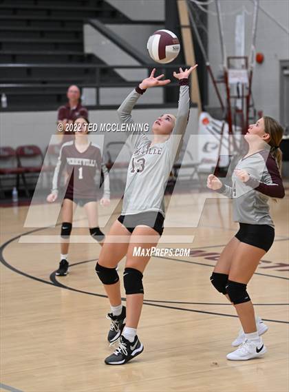 Thumbnail 2 in Clinton @ Perryville photogallery.