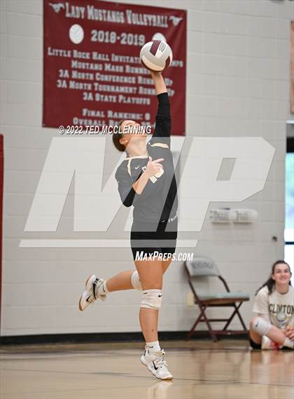 Thumbnail 2 in Clinton @ Perryville photogallery.