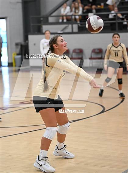 Thumbnail 2 in Clinton @ Perryville photogallery.