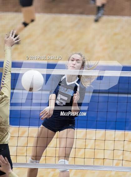 Thumbnail 2 in Holy Family vs. Valor Christian (CHSAA 4A Semi-Final) photogallery.
