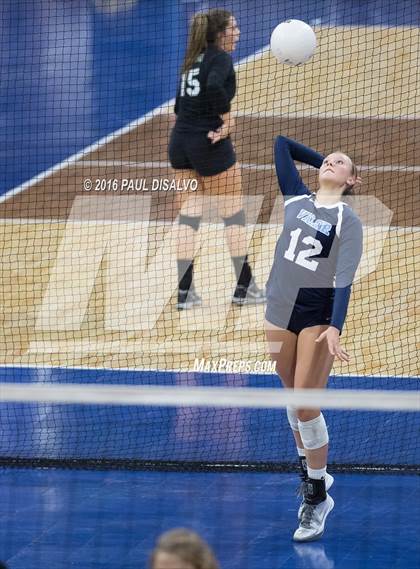Thumbnail 1 in Holy Family vs. Valor Christian (CHSAA 4A Semi-Final) photogallery.