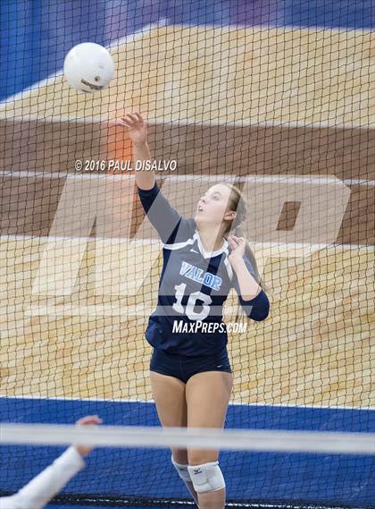 Thumbnail 2 in Holy Family vs. Valor Christian (CHSAA 4A Semi-Final) photogallery.
