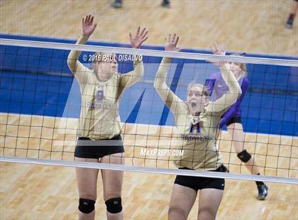 Thumbnail 2 in Holy Family vs. Valor Christian (CHSAA 4A Semi-Final) photogallery.