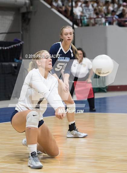 Thumbnail 1 in Holy Family vs. Valor Christian (CHSAA 4A Semi-Final) photogallery.