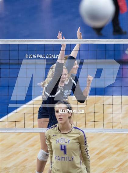 Thumbnail 3 in Holy Family vs. Valor Christian (CHSAA 4A Semi-Final) photogallery.