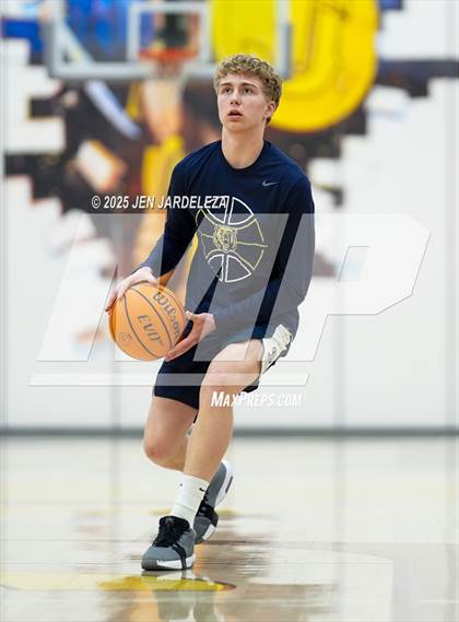 Thumbnail 1 in Palmer Ridge @ Thomas Jefferson (CHSAA 5A Round 1) photogallery.