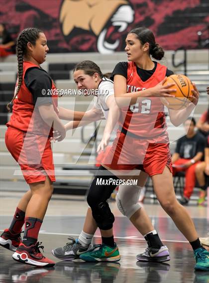 Thumbnail 2 in Tucson High Magnet School vs Red Mountain (AIA 6A Play-In) photogallery.